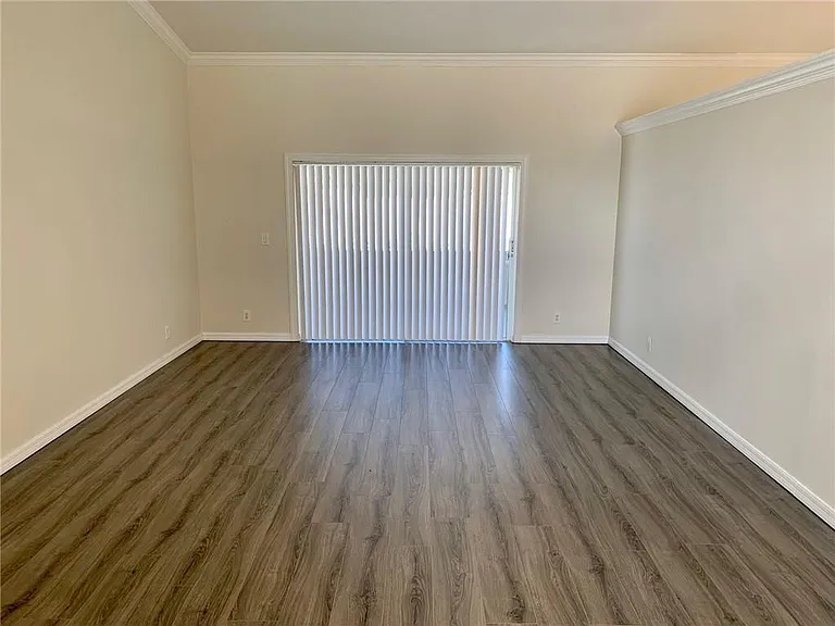 10841 Fox Glen Dr — Photo 8