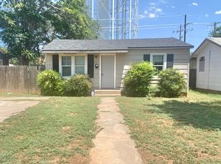 2216 36th St, Lubbock, TX 79412
