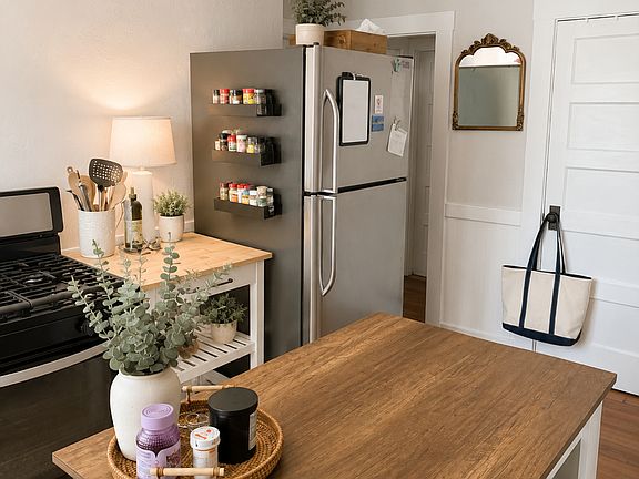 3rd image of 31 Alden St #2