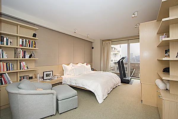 Sold by Adriana Arciello, LREB | media 53