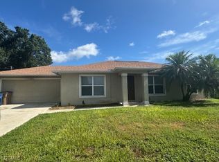 2716 23rd St SW, Lehigh Acres, FL 33976