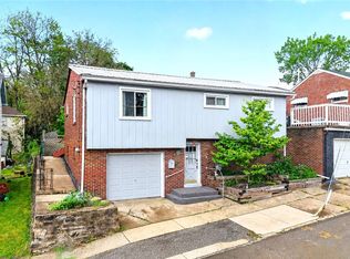 705 14th St, New Brighton, PA 15066