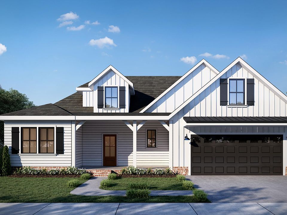 2nd image of 111 NW Carolina Ln