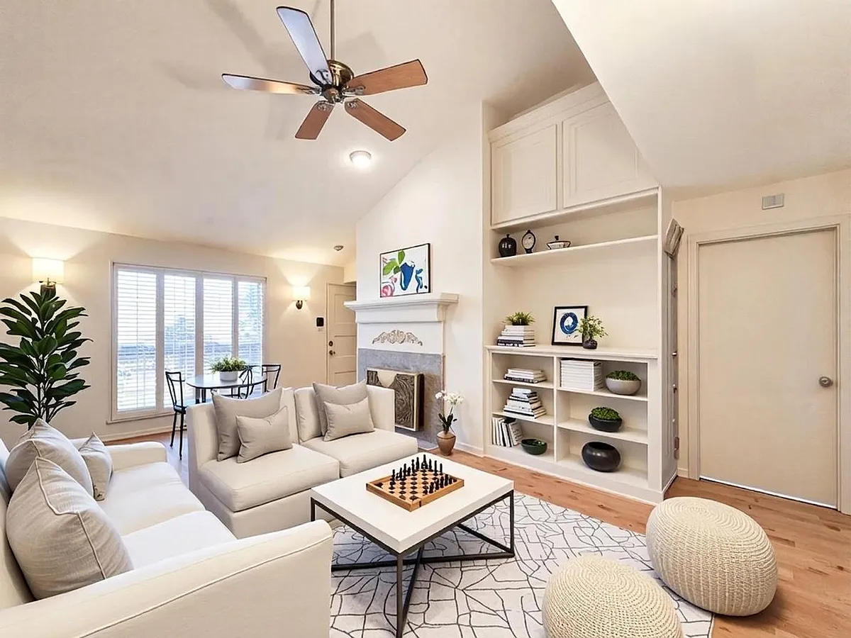Building Photo - 1860 White Oak Dr #236