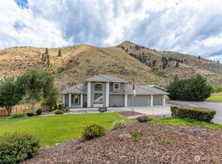 1145 Pitcher Canyon Rd, Wenatchee, WA 98801