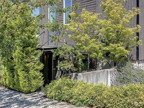 4th image of 5406 42nd Avenue S