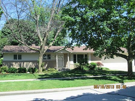 1st image of 401 Meadow Dr