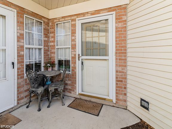 2nd image of 42 S Golfview Ct