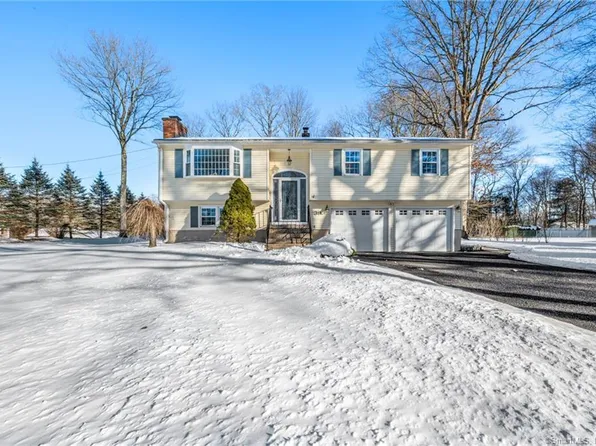 39 Woodcrest Drive, Prospect, CT 06712