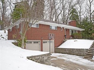 708 Woodland Dr, Pittsburgh, PA