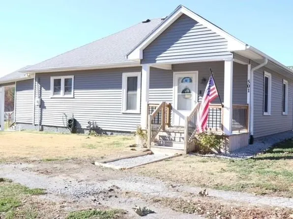 501 W 29th St, Higginsville, MO 64037
