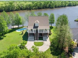 32899 Cypress Dr, Springfield, LA 70462