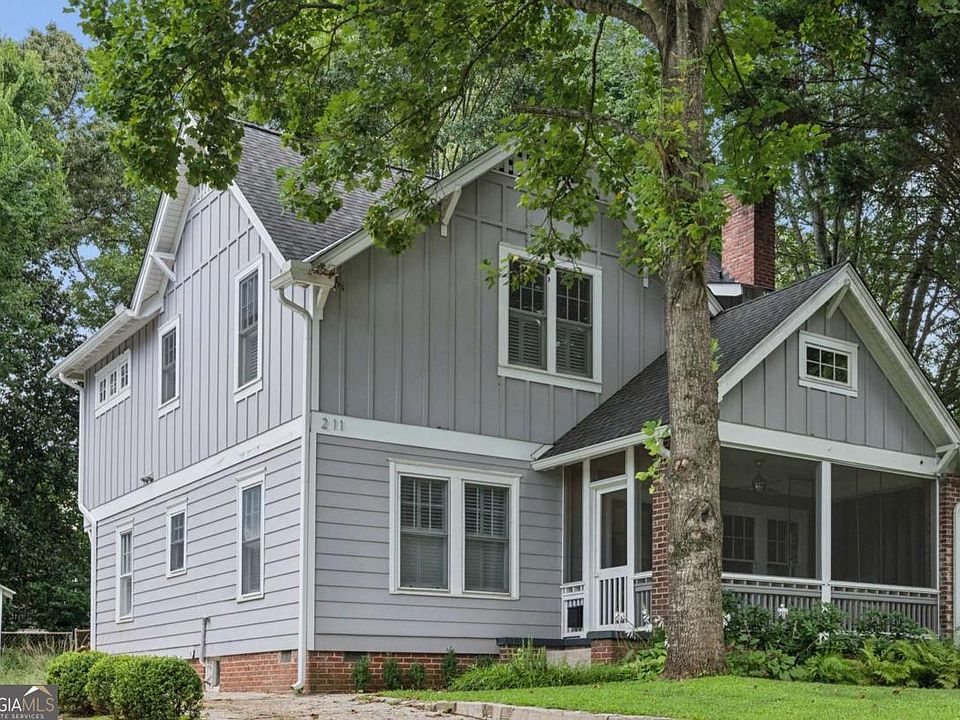 1st image of 211 Greenwood Cir