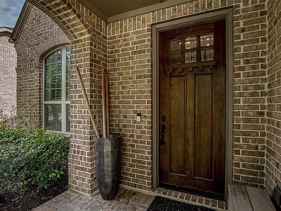 4th image of 11810 Bandera Creek Ln