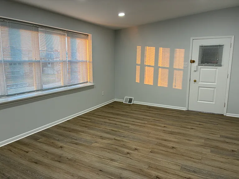 2025 Beyer Ave #2 — Photo 2