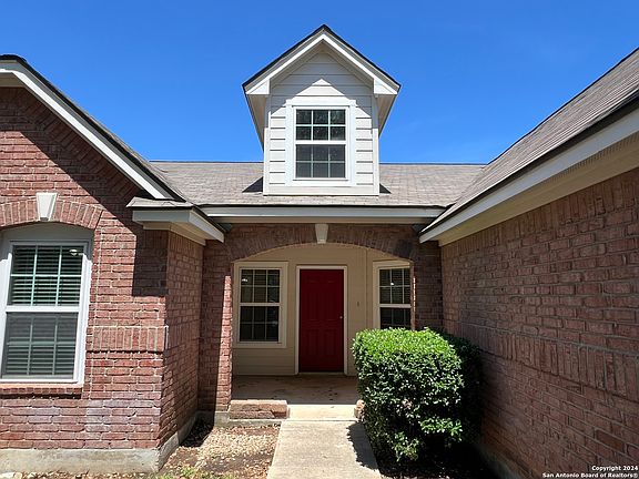 4th image of 214 CARNOUSTY DR