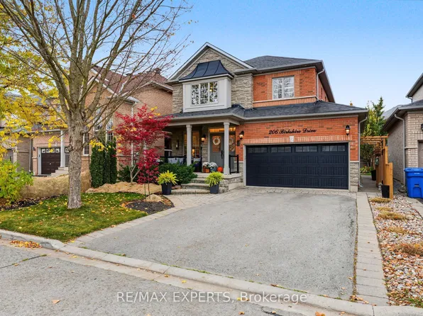 206 Birkshire Dr, Aurora, ON L4G 7R8