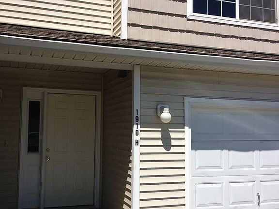 4th image of 1910 Wyoming St APT H