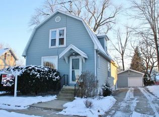 242 3rd St, Fond Du Lac, WI 54935