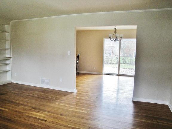 5th image of 1793 Merriweather Dr