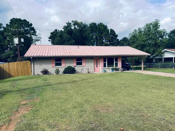 1708 Nolan Trce, Leesville, LA 71446