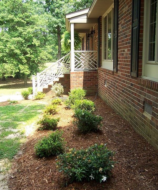 2nd image of 3611 Malpas Dr