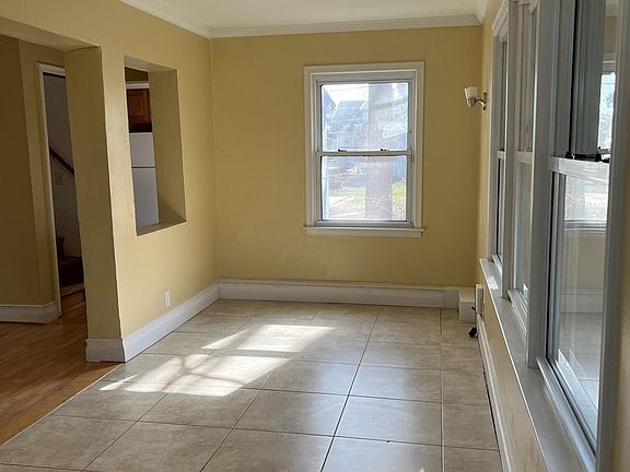3rd image of 4443 41st Ave S