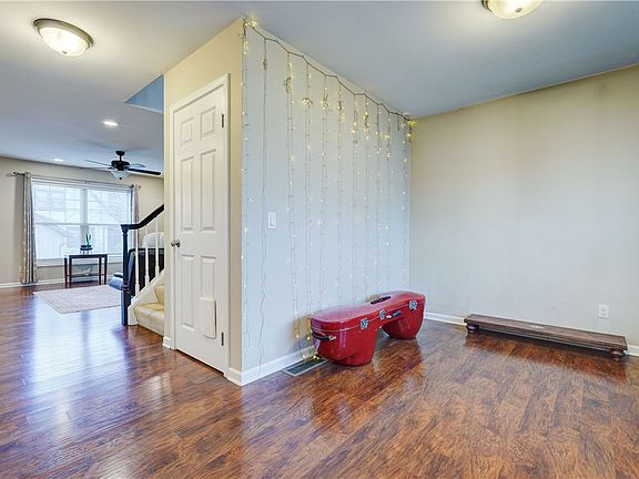 5th image of 15 Brookscrest Way