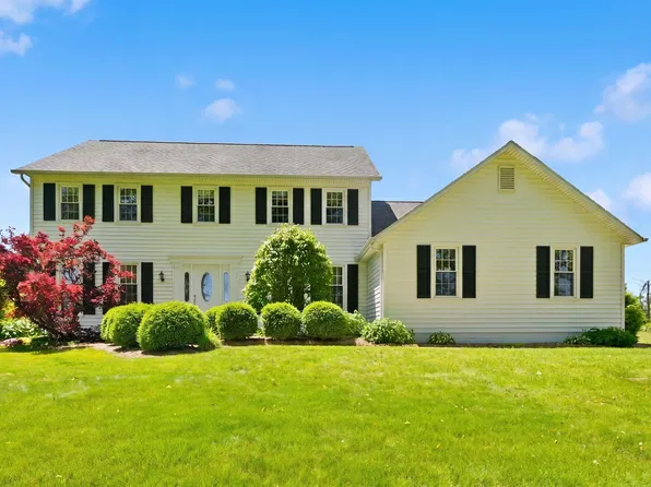 3890 N 650 E, Churubusco, IN 46723