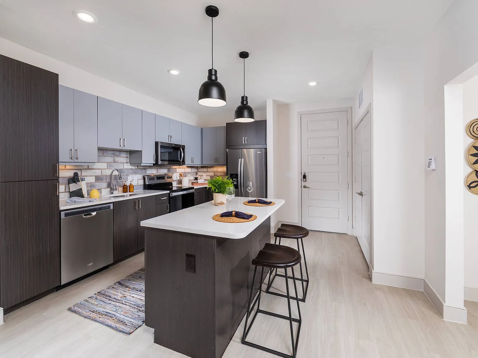 Fifteen15 South Lamar Apartments — Photo 4