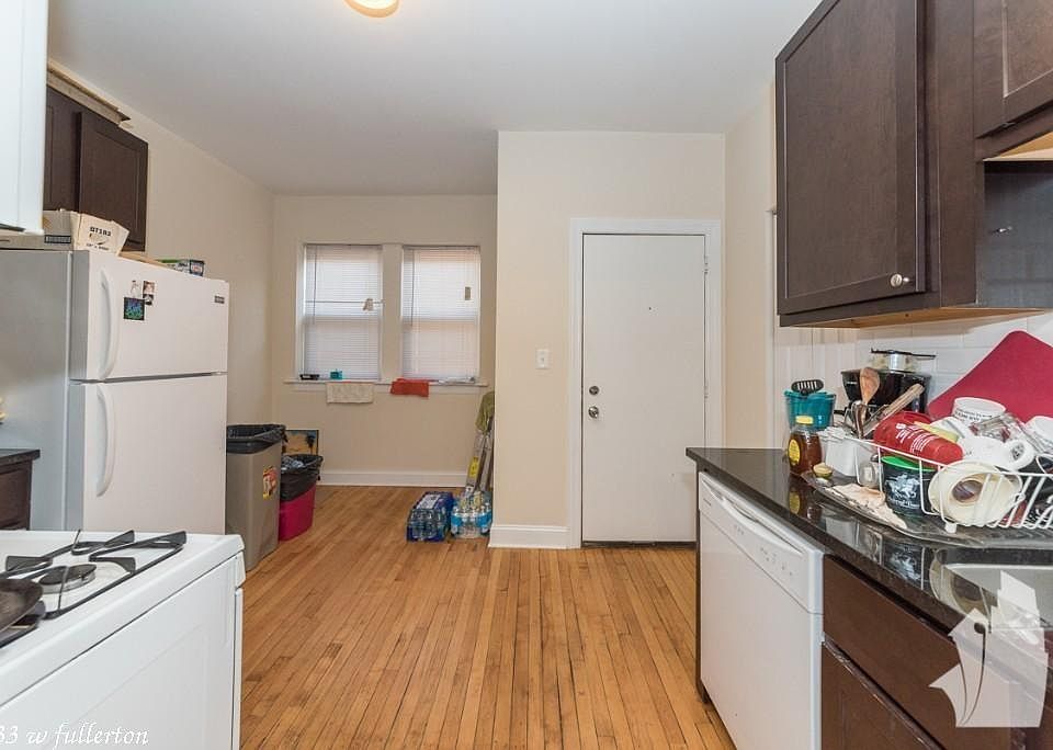 1st image of 4433 W Fullerton Ave #1616