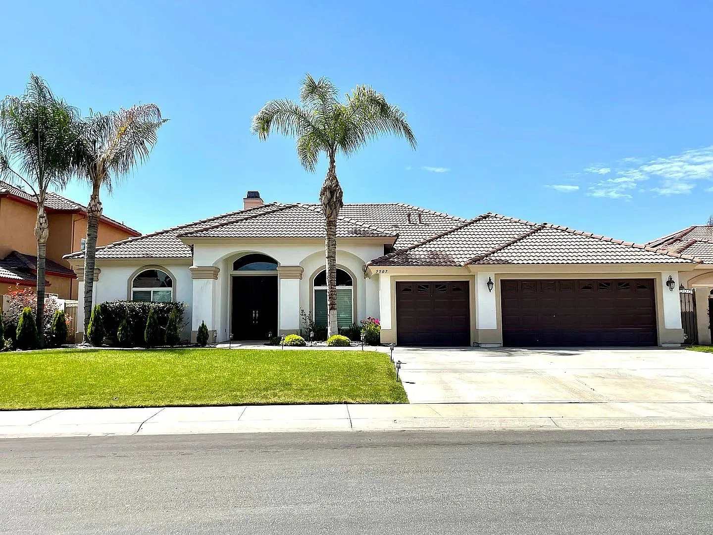 5507 Brigadoon Ln photo 1