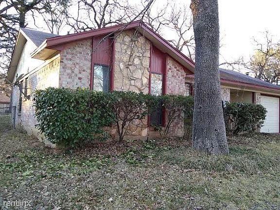 2nd image of 505 Forsythe Dr