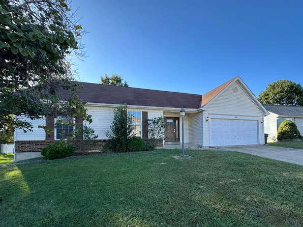 625 Autumn Oaks Dr, Saint Peters, MO 63376