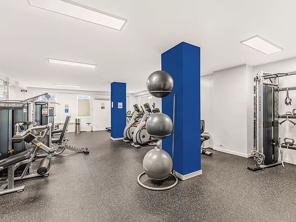 5th image of 3530 Henry Hudson Pkwy E #12H