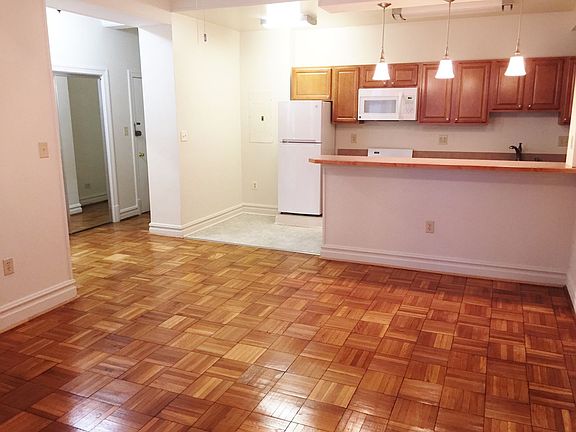 3rd image of 2700 Connecticut Ave NW APT 502A