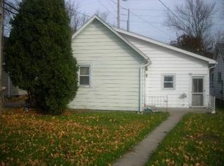 452 S Elm St APT B*, Nappanee, IN 46550