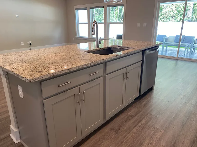 140 Pickett Fence Ln — Photo 12