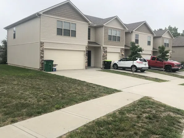1439 NE Mary Ct, Grain Valley, MO 64029