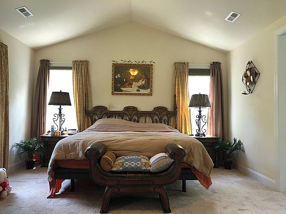 4th image of 34 Stallings Ln