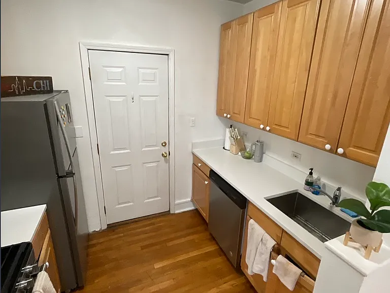 677-685.5 W Wrightwood Avenue — Photo 39