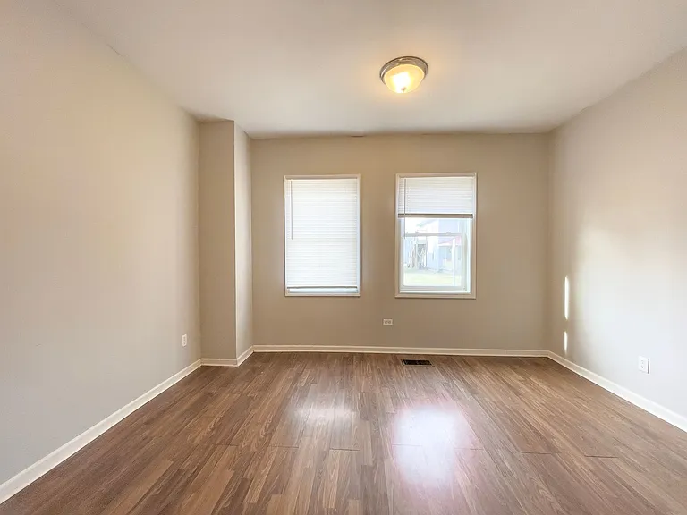 118 N Martin St — Photo 14