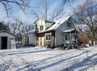 420 8th St SW, Oelwein, IA 50662