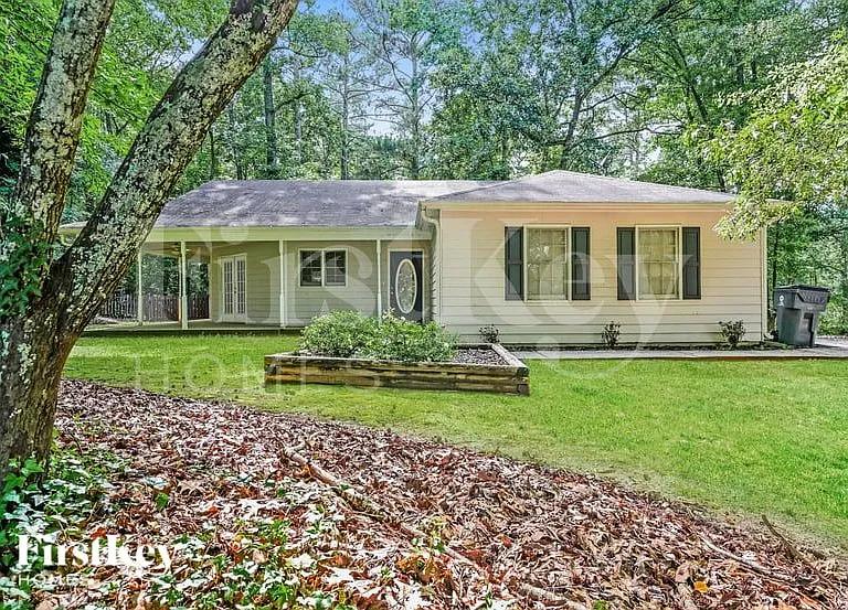 1411 Windy Hill Ct SE — Photo 1