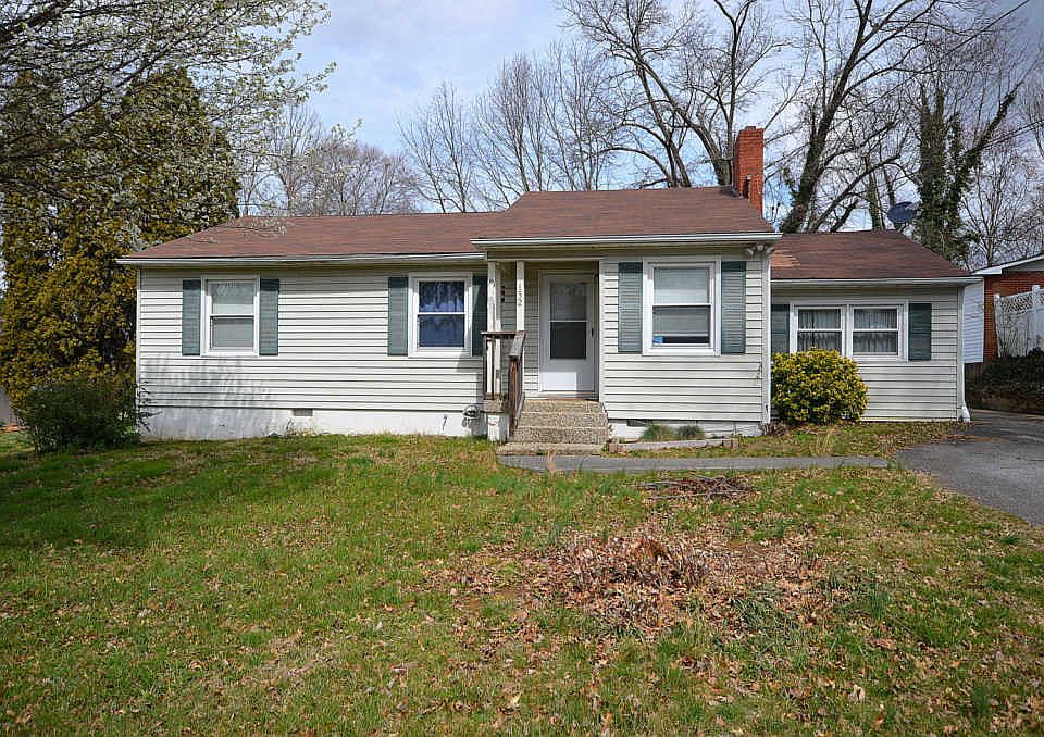 1st image of 152 Arlington Dr