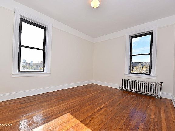 5th image of 3056 30th St APT 6G