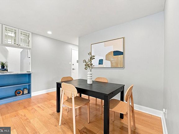 4th image of 1810 Rittenhouse 18 Sq #407-408