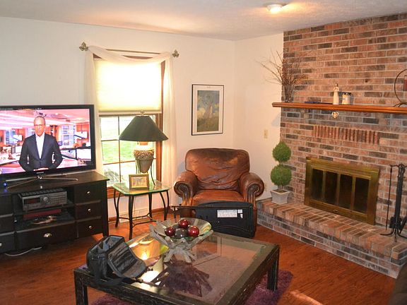 4th image of 4736 Kirk Court East SE