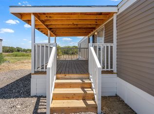 121 Sunflower Rd, Dale, TX 78616