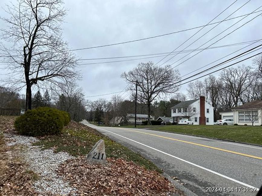 211 Spring St, Manchester, CT 06040 Zillow